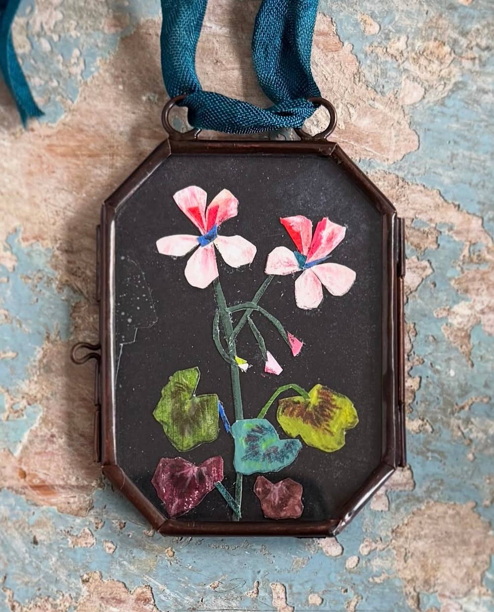 Handmade Art Locket Large ~ Geranium