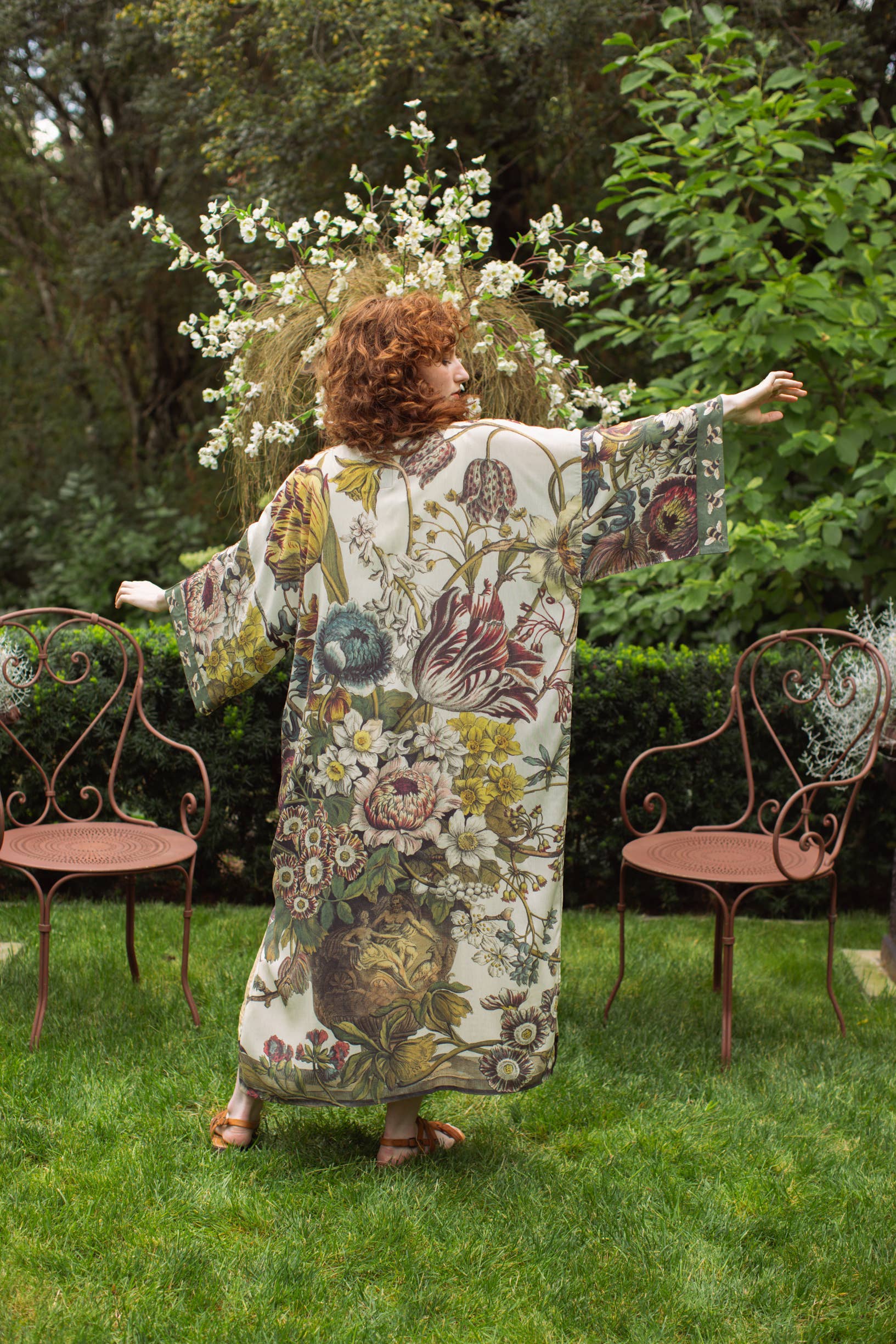 Market of Stars Love Grows Wild Opera Duster Robe