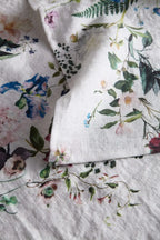 By Hope Napkin "Flora"