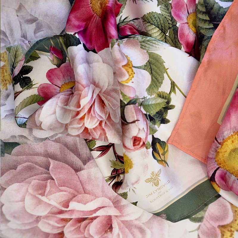 Linen Tablecloth ~ Rose Garden
