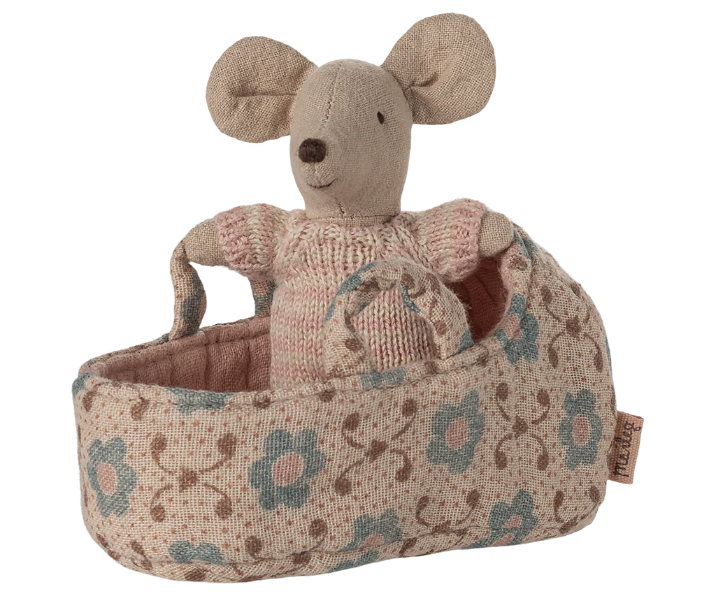 Maileg Carrycot Girl