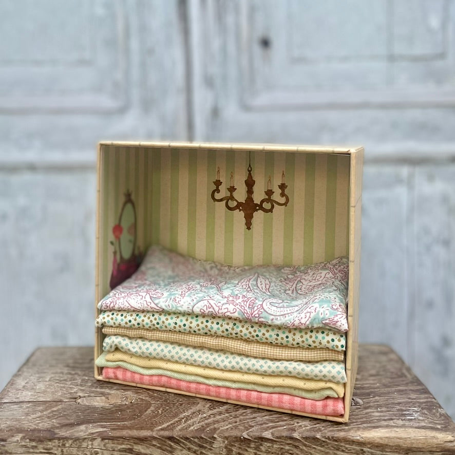 Maileg Princess and the Pea Mouse