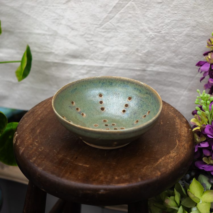 Meadow Green Berry Bowl