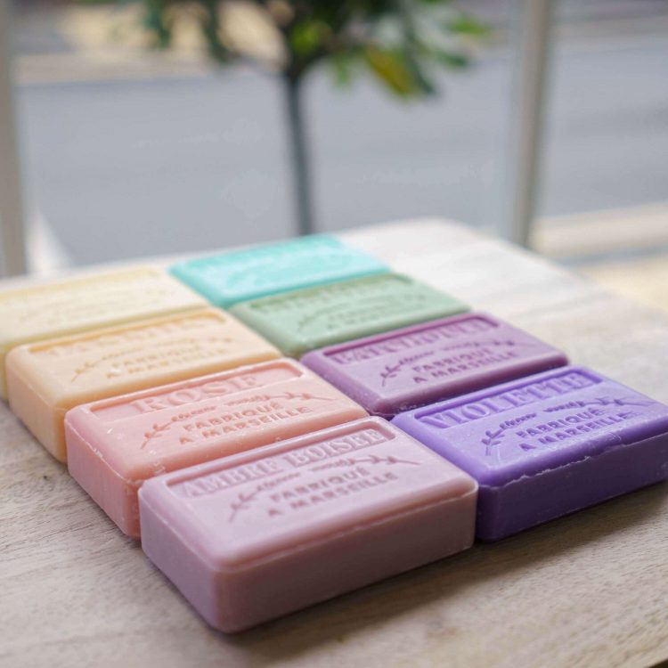 Savon-de-marseille-soap-bar-violette-rose-lavender-verveine-rainbow-nest-living